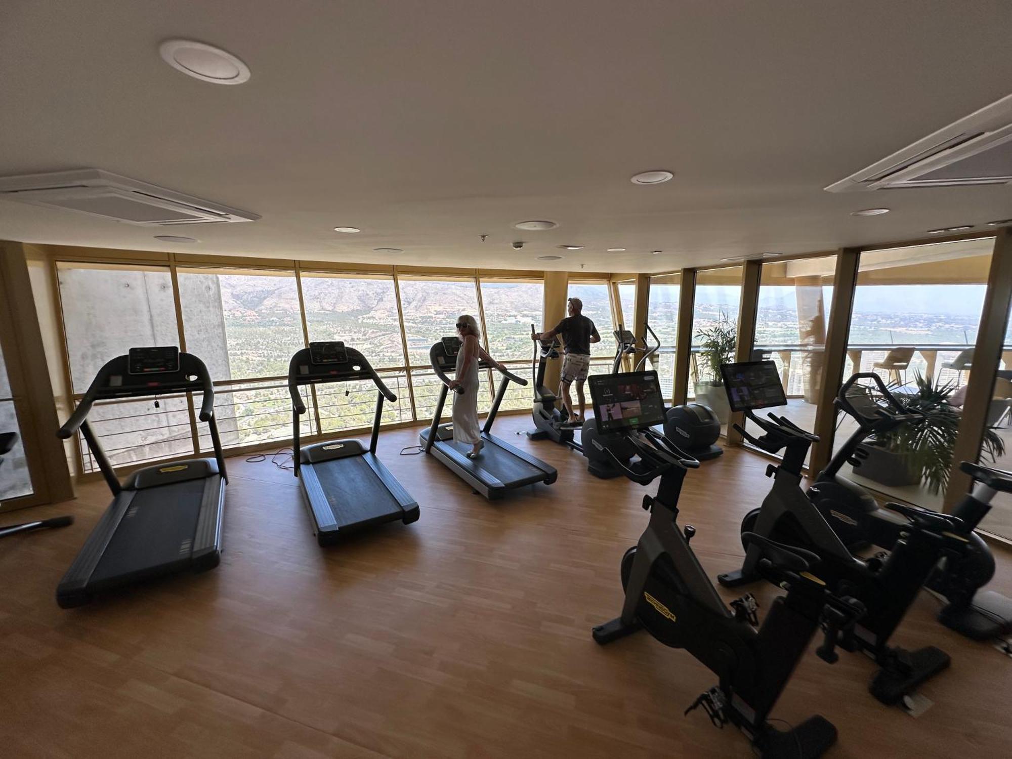 Intempo Sky Luxury Apartment 26 Floor Spa & Seaview Benidorm Dış mekan fotoğraf